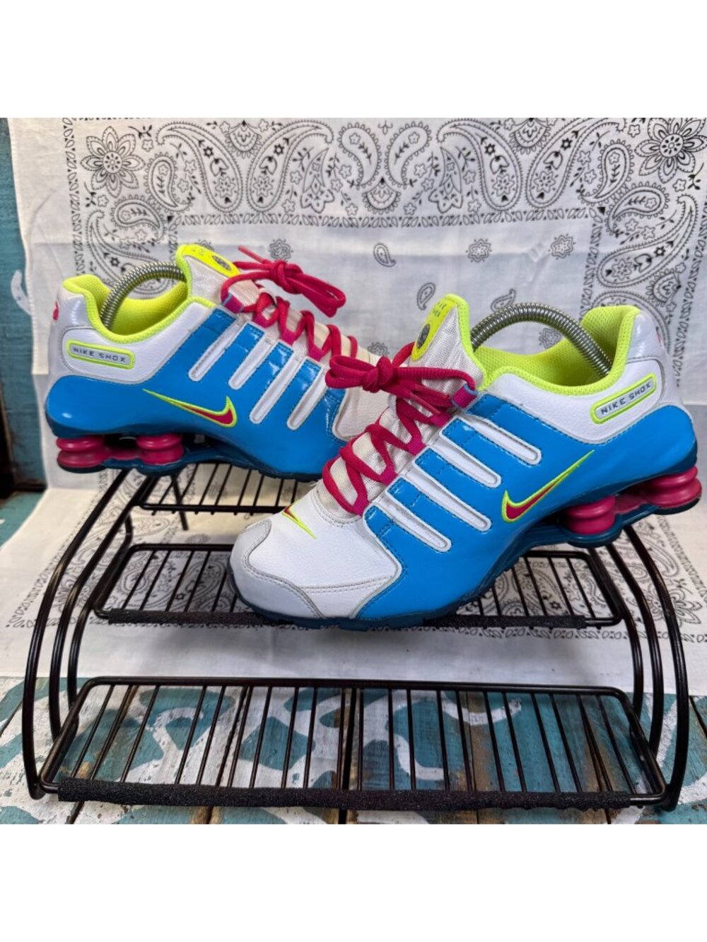 Nike Shox NZ 310480-101 - White/Blue/Pink Shoes Size Women's 7 / 5.5Youth EUC